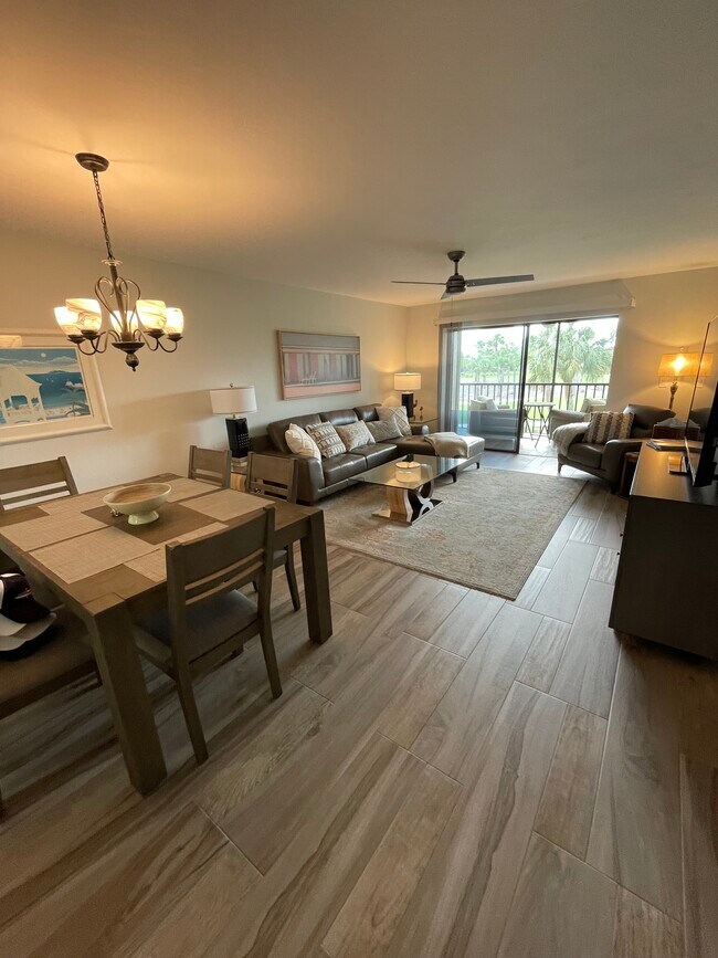 Living/Dining area - 12661 Kelly Sands Way