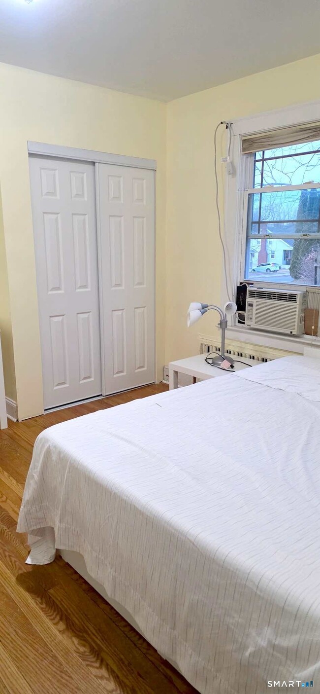 Foto del edificio - 324 Curtis St