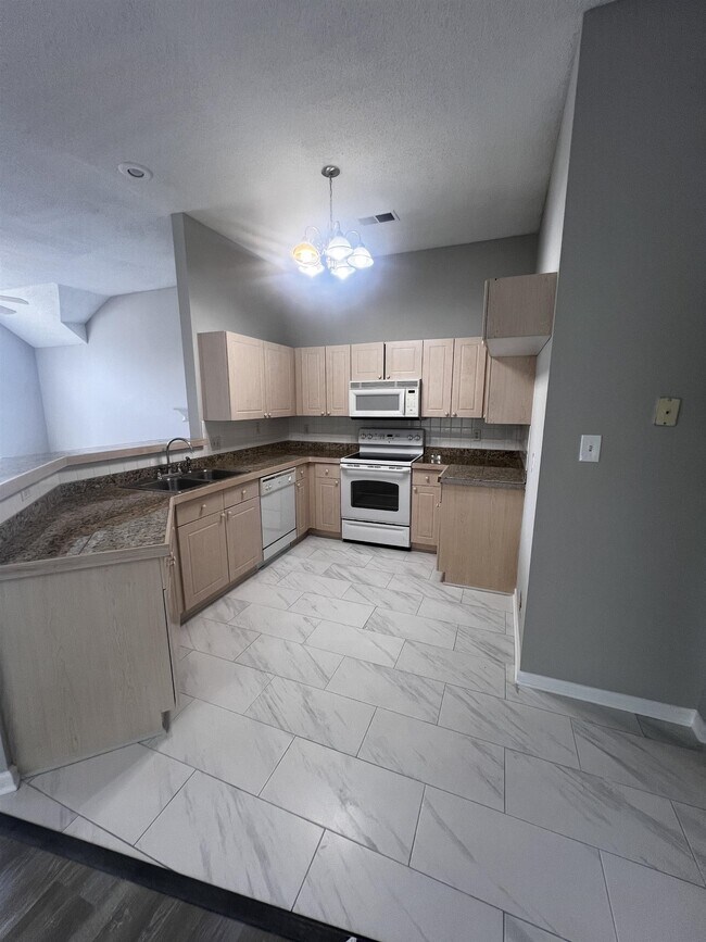 Foto del edificio - 6900 Wrigley Dr