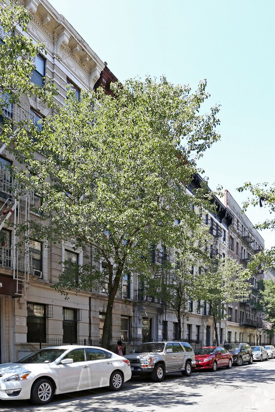 Building Photo - 530 W 152nd St