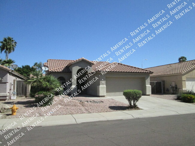 Building Photo - 1332 W Kesler Ln