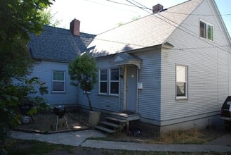 Building Photo - 675-677 NE Opal St