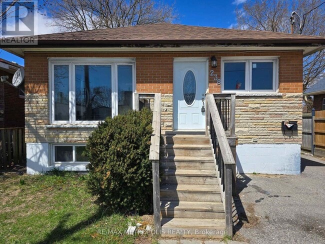Building Photo - 238 Toronto Ave