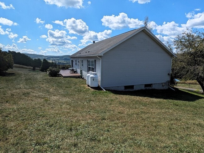 Foto del edificio - 7778 Whitehead Hill Rd