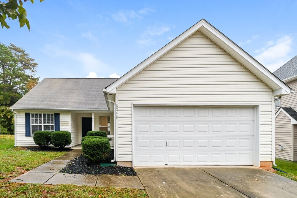 Foto principal - 8248 Fox Swamp Rd