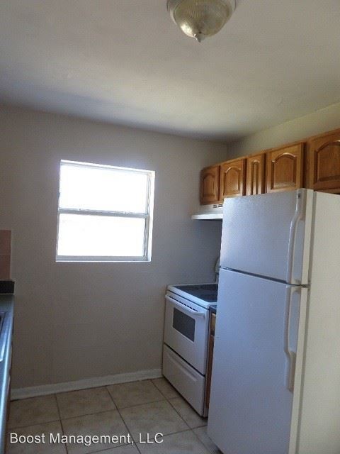 Building Photo - 4 br, 2 bath House - 1617 Betty Lane