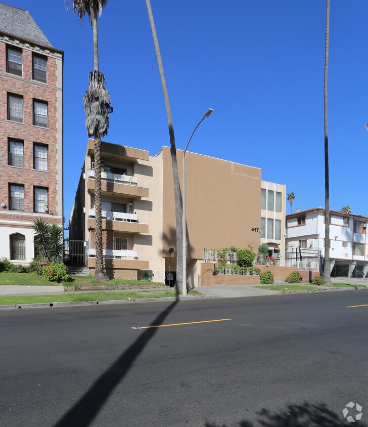 Building Photo - 417 S Mariposa Ave