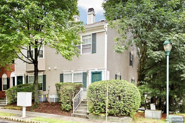 Primary Photo - 2119 Gunston Ct