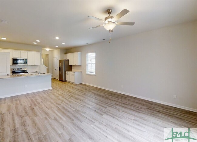 Building Photo - 139 Fern Rd