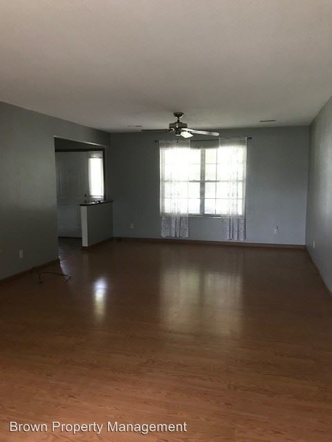 Foto del edificio - 3 br, 2 bath House - 34 Village Drive