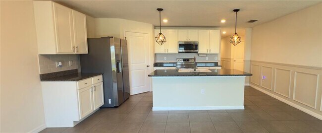 Building Photo - 12122 Sirena Cv