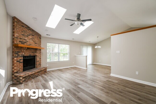 Building Photo - 9695 Claymore Dr