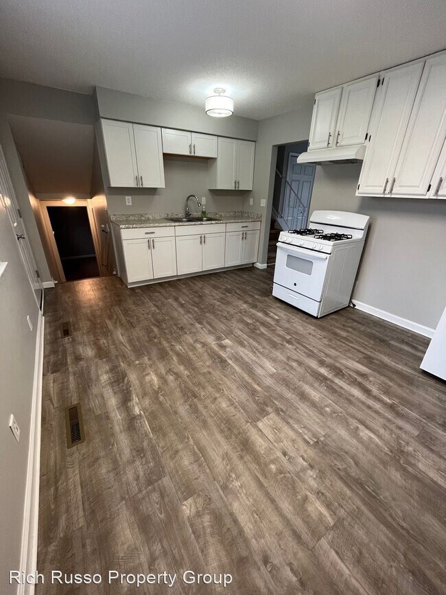 Foto del edificio - 3 br, 1 bath House - 4550 Stonehedge Road