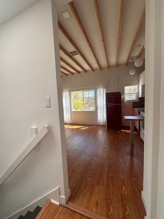 Building Photo - 4244 Gateway Ave