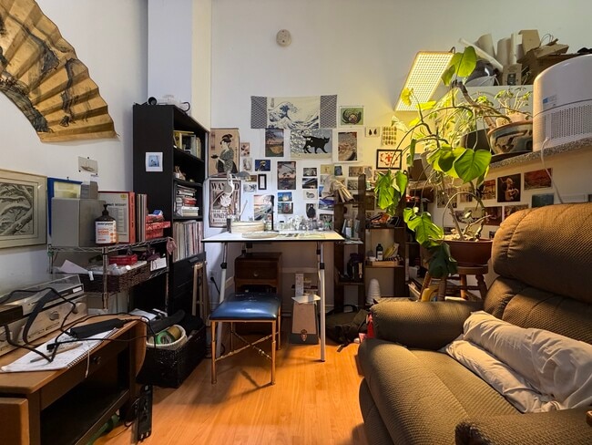 Building Photo - 362 Friel St