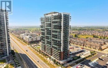 Building Photo - 2550 Simcoe St N
