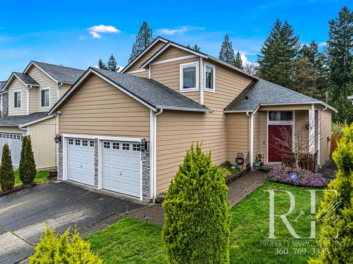 Foto principal - Peaceful Retreat Near JBLM | Spacious 3BR ...