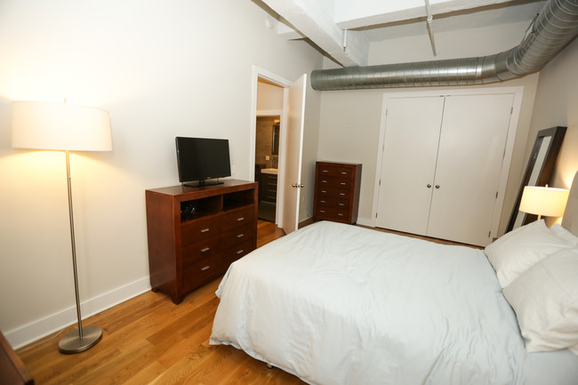 Building Photo - 325 Palisade Ave
