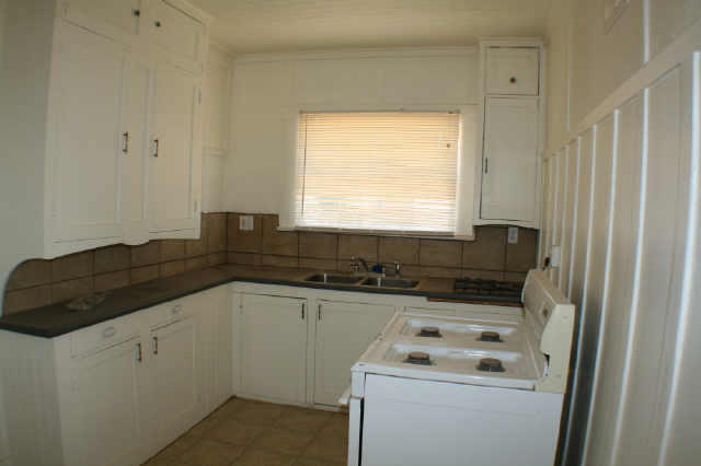 Foto principal - Cute 2 Bedroom/1 Bath in Good Condition