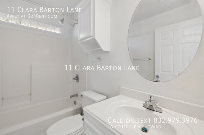 Foto del edificio - 11 Clara Barton Ln
