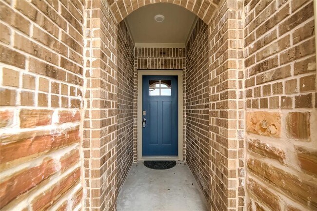 Foto del edificio - 603 Bluffview Dr.