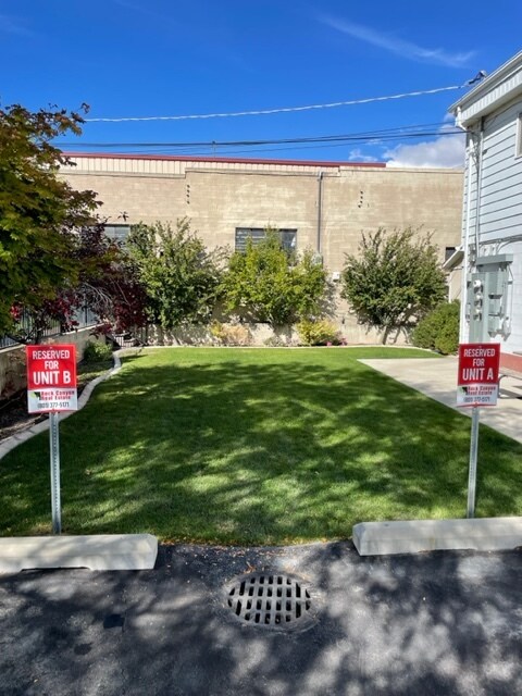 Reserved Parking - 1816 S Columbia Ln