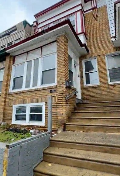 Primary Photo - 4936 N 17th St