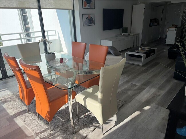 Foto del edificio - 20355 NE 34th Ct