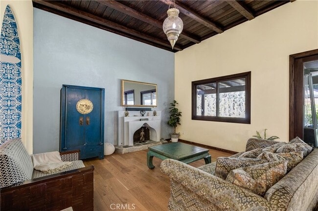 Building Photo - 3092 Laurel Canyon Blvd