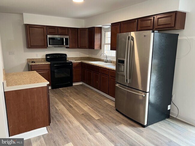 Foto del edificio - 2504 Butlers Chapel Rd