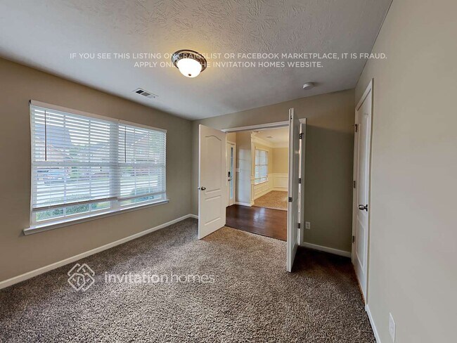 Foto del edificio - 3431 Park Glenn Ln