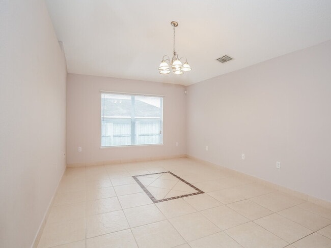 Building Photo - 3648 Wellington Pl