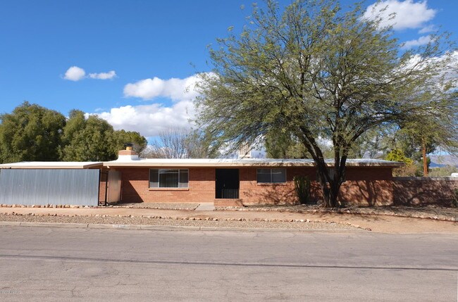 Building Photo - 3757 E Lee St