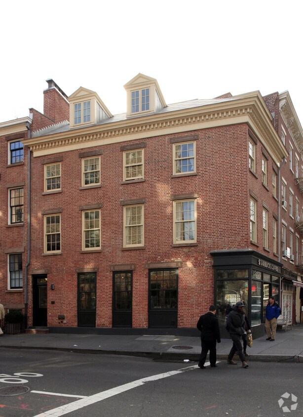 Foto del edificio - 518 Hudson St