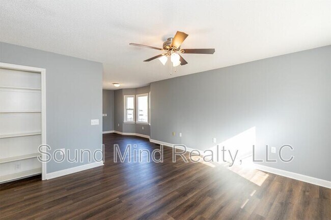 Foto del edificio - 700 Western Ave