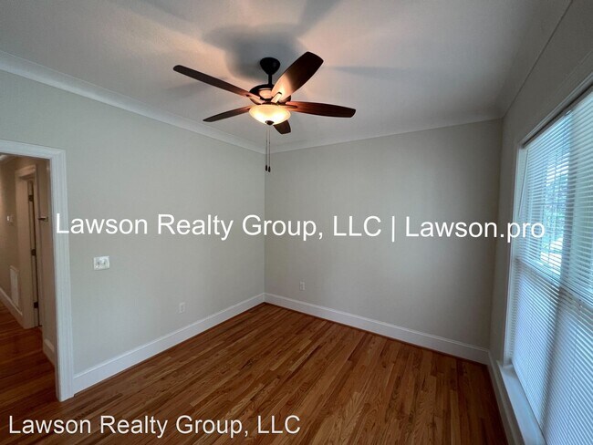 Building Photo - 3 br, 2 bath House - 2325 Martin Ln.