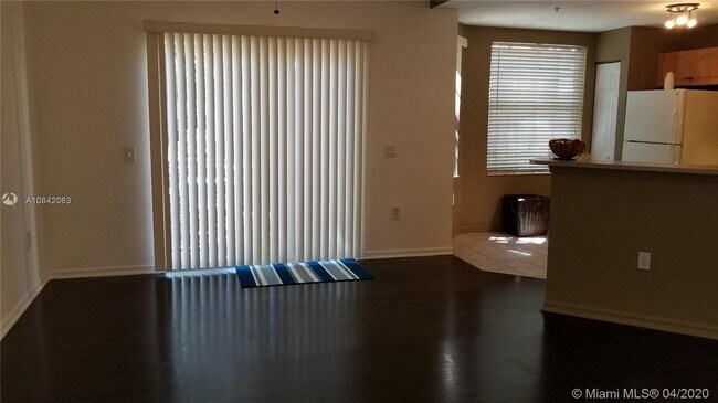 Foto del edificio - 8920 NE 8th Ave  1001 Miami Fl 33138