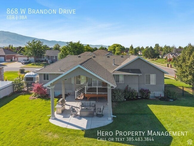 Building Photo - 868 Brandon Dr