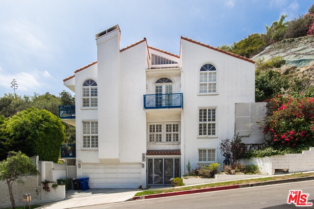 Building Photo - 181 S Surfview Dr