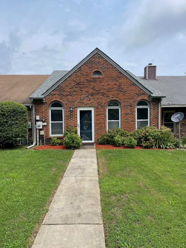 Primary Photo - Charming 2 Bedroom, 2 Bath Home in Decatur...