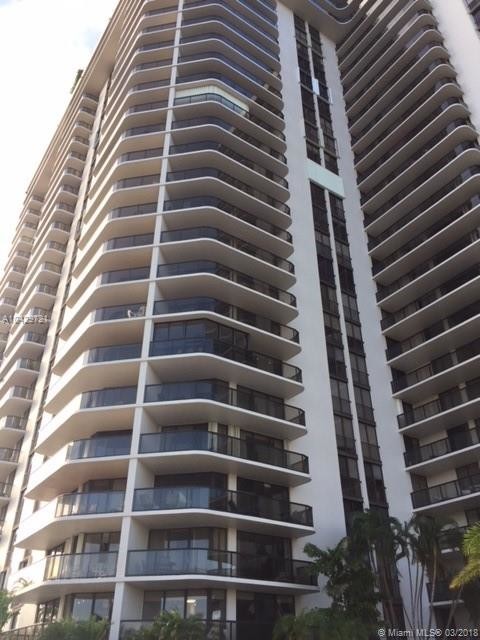 Primary Photo - 19667 Turnberry Way