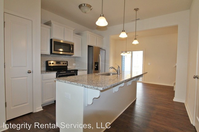 Building Photo - 2807-2831 Grace Green Ct