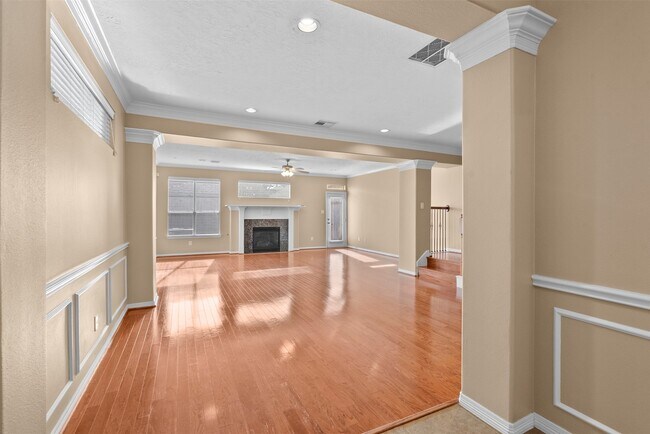 Foto del edificio - 1705 W T C Jester Blvd