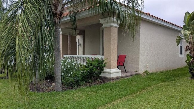 Building Photo - 13152 Green Violet Dr