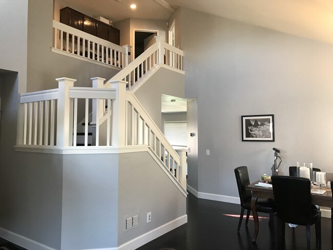 Foto del edificio - 1760 Stone Creek Dr