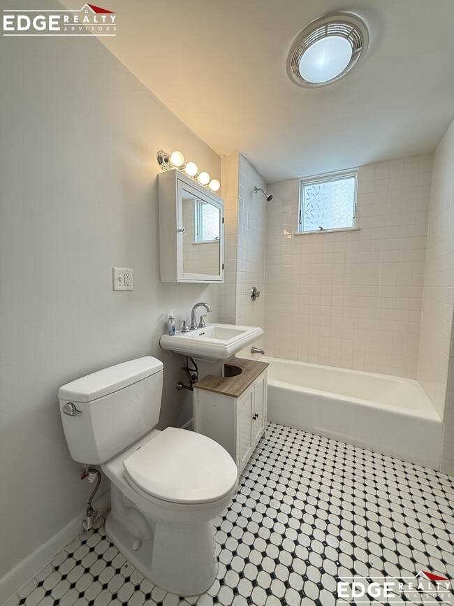 Photo - 39 Foster St Apartment