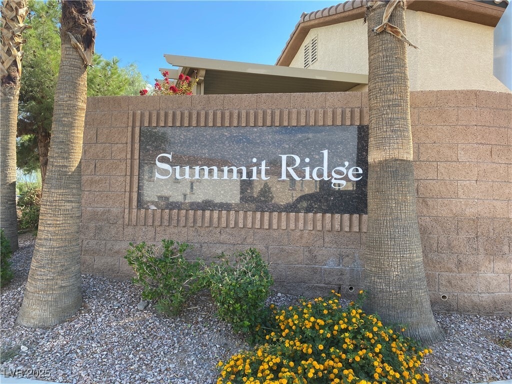 Foto principal - 744 Blue Barrel St