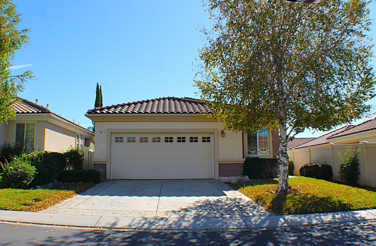 Primary Photo - Resort Style Living In Lovely Solera Oaks.