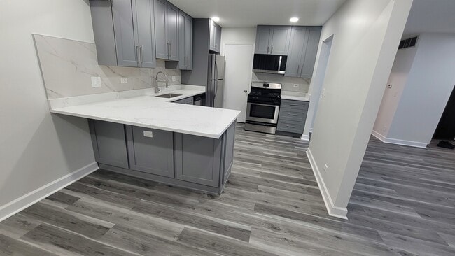 Foto del edificio - 378 Sandalwood Ln