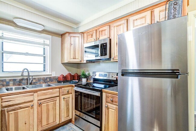 Foto del edificio - 500 Kessler Blvd